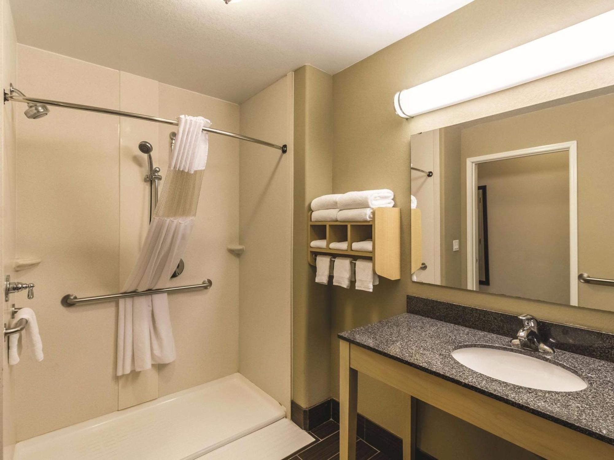 La Quinta By Wyndham Fargo-Medical Center Otel Dış mekan fotoğraf